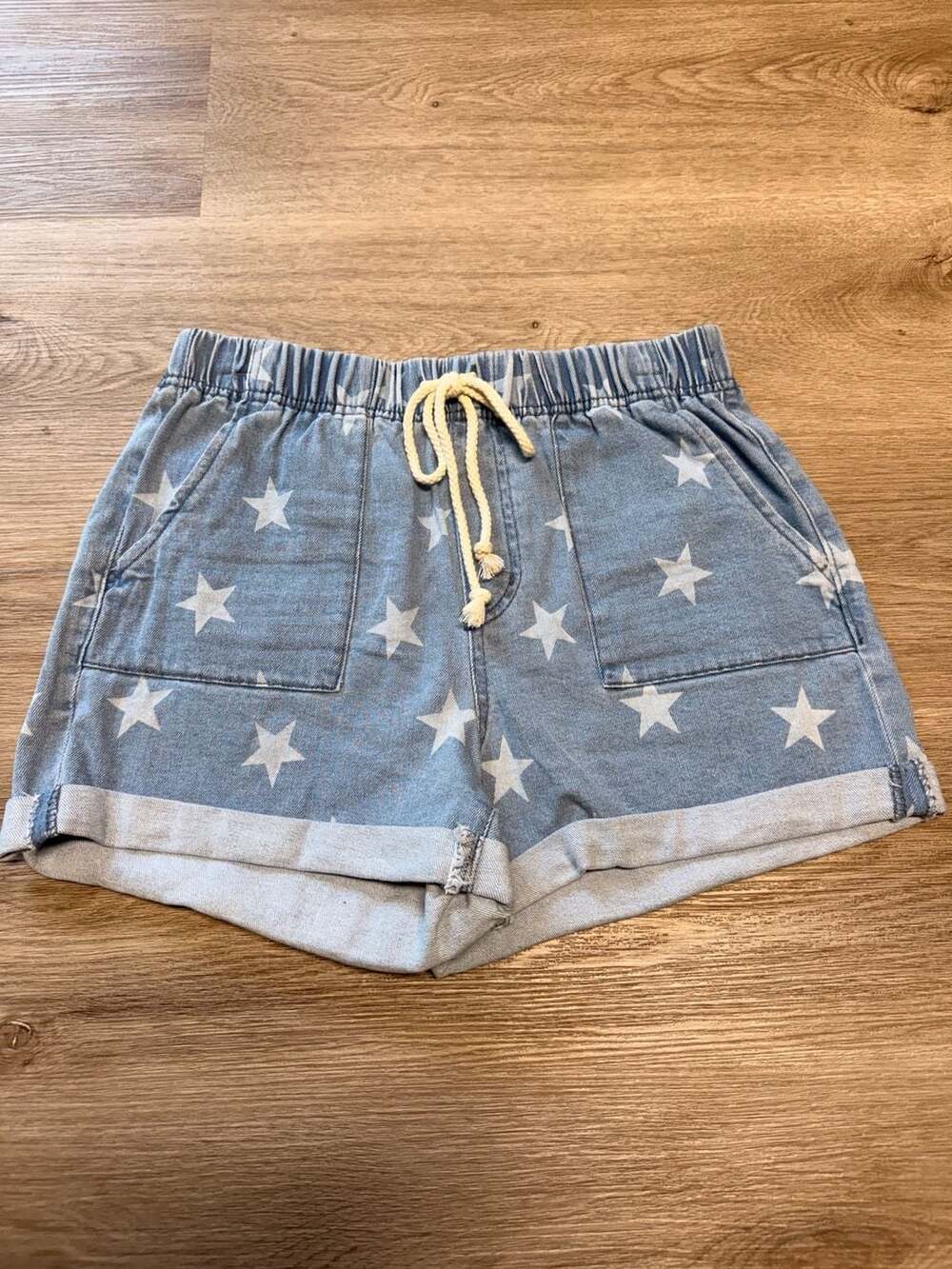 No Boundaries Blue Star Print Drawstring Denim Shorts Size L (11-13)